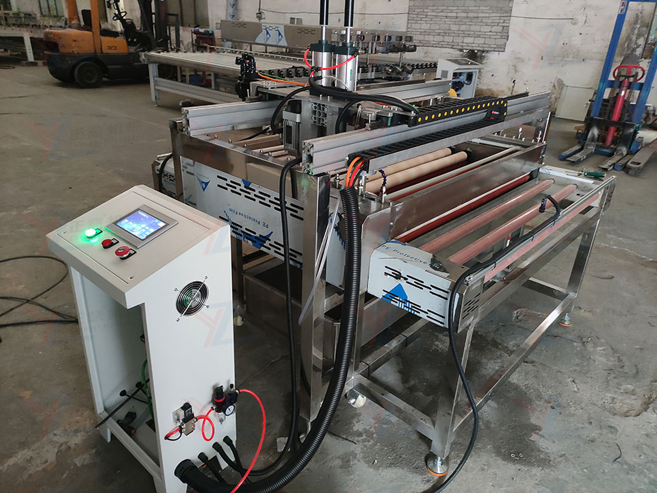 Glass surface grinding and polishing machine