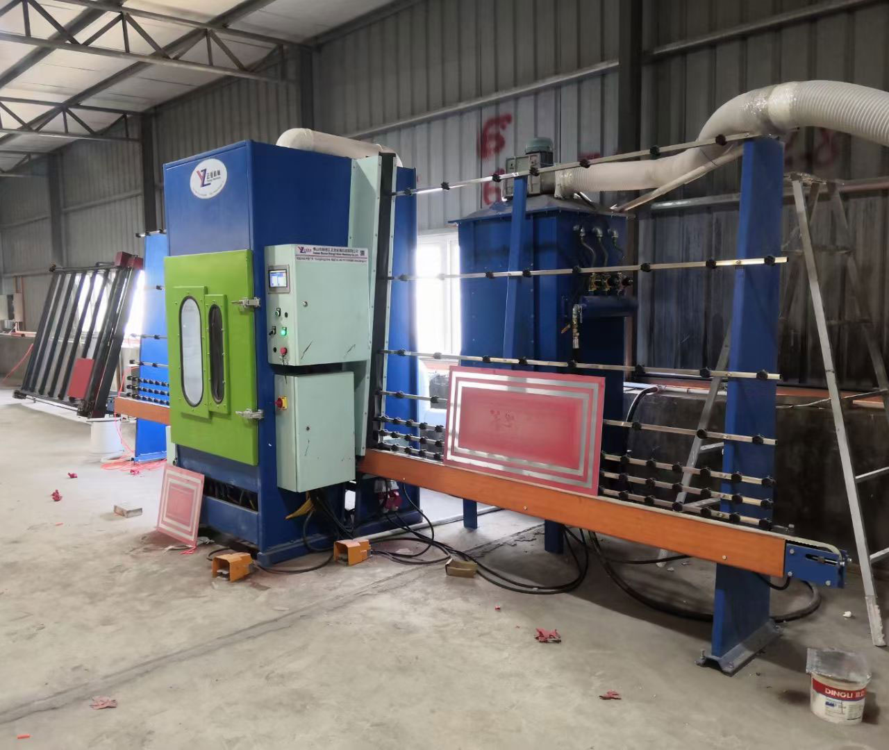 glass sandblasting machine